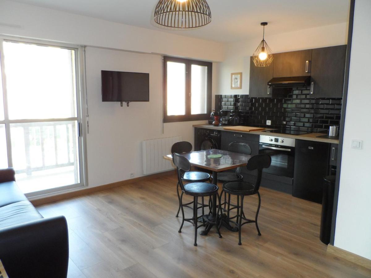 Appartement Confortable 2P Proche Plage Avec Parking Et Internet A Cabourg - Fr-1-487-302 Екстер'єр фото